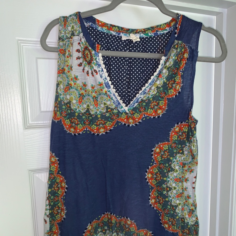 Adorable Meadow Rue tank size small